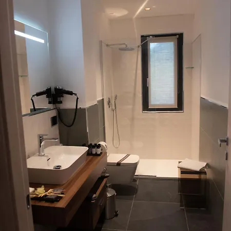 Domus Rosae Bed & Breakfast 4*