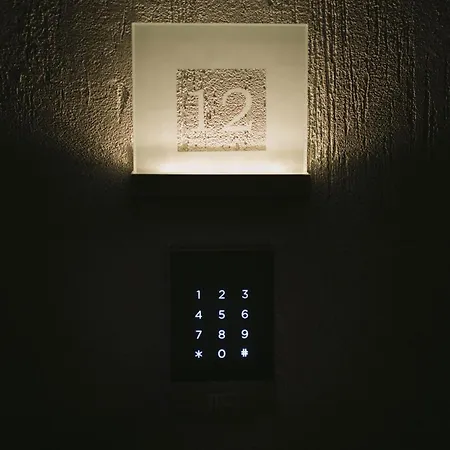 לינה וארוחת בוקר Domus Rosae